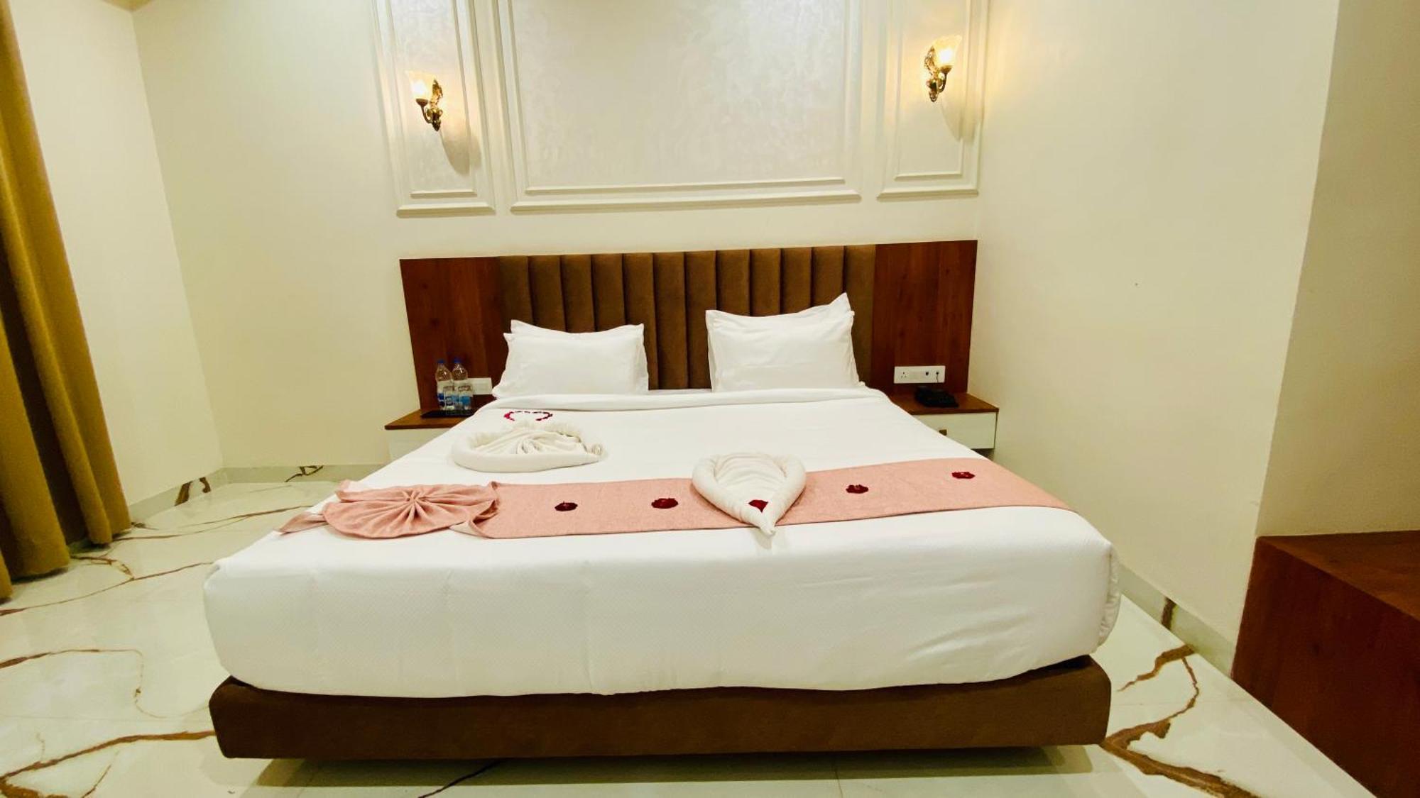 Anantara Club And Resort, Ujjain Exterior photo